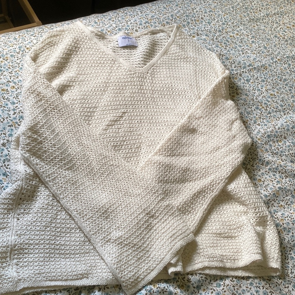 Old navy sweater